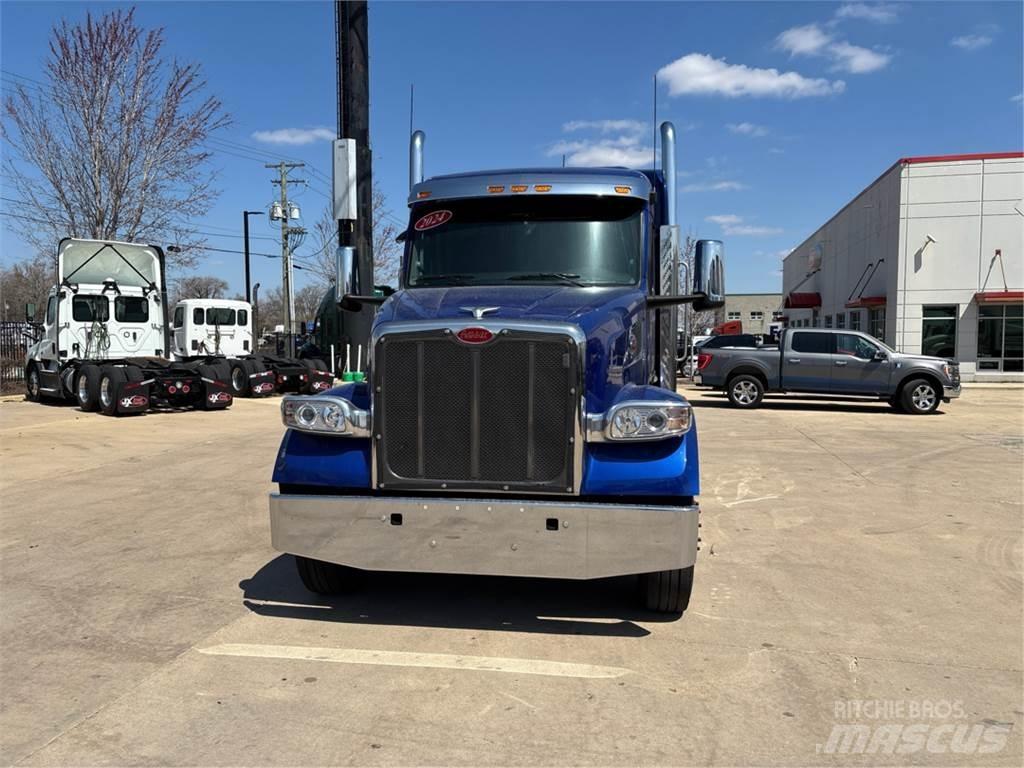 Peterbilt 567 Prime Movers