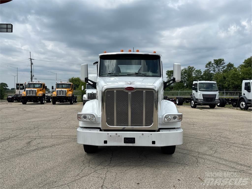 Peterbilt 567 Prime Movers