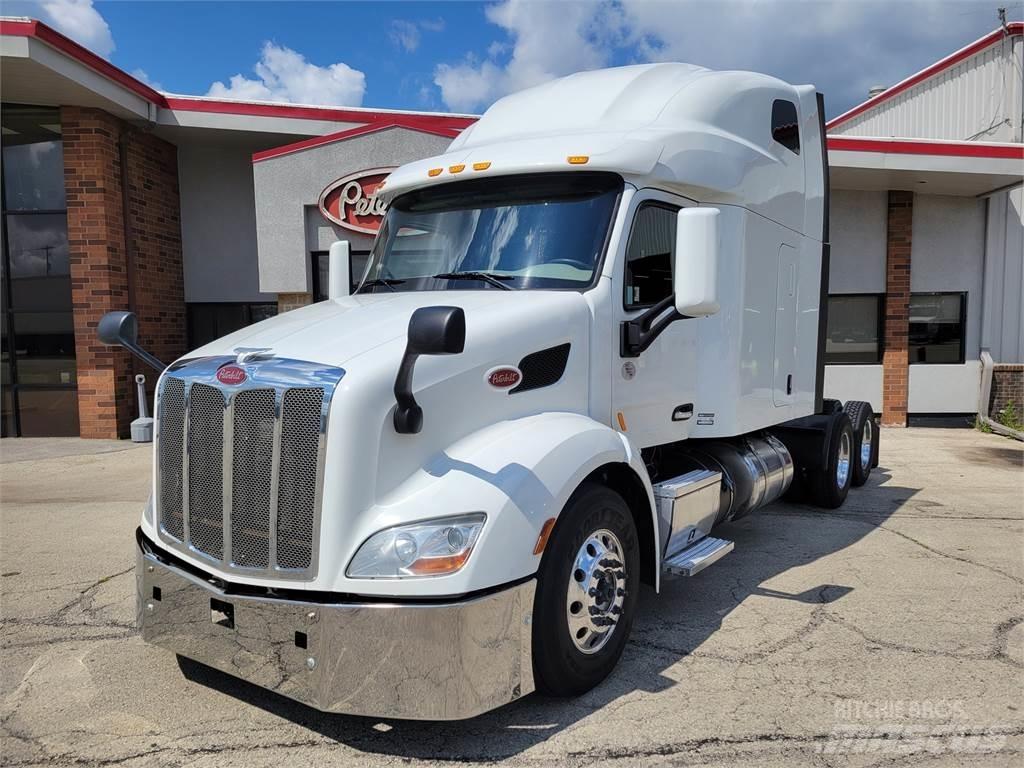 Peterbilt 579 Prime Movers