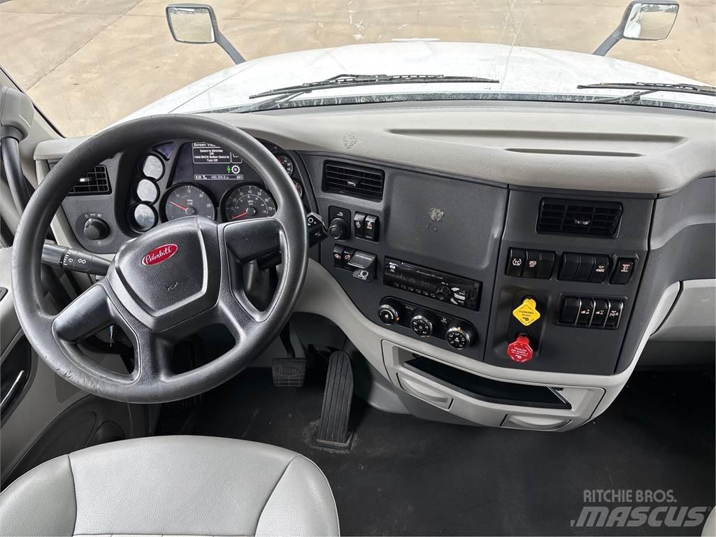 Peterbilt 579 Prime Movers