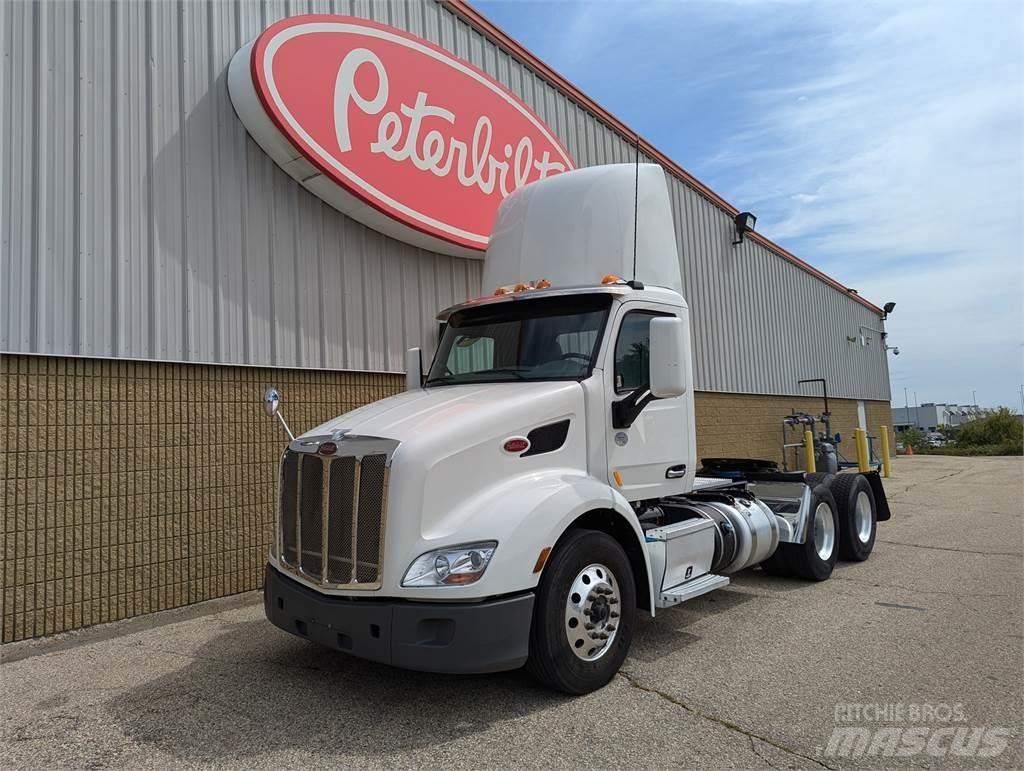 Peterbilt 579 Prime Movers