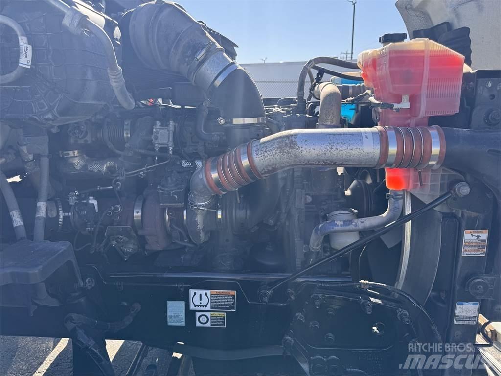 Peterbilt 579 Prime Movers
