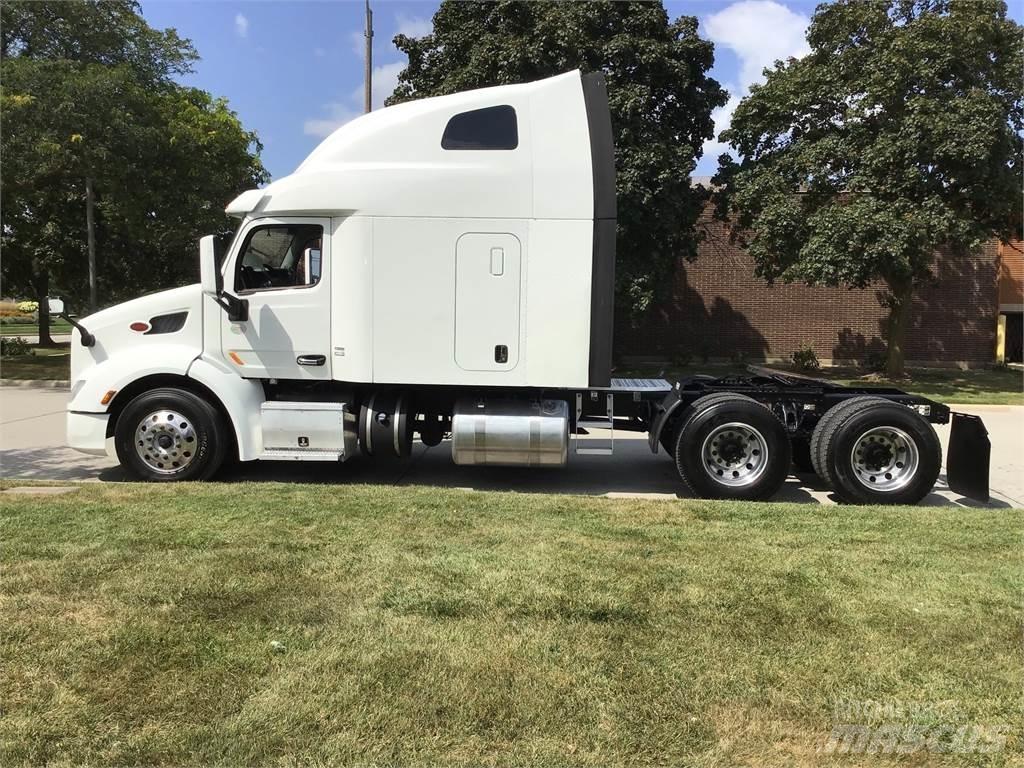 Peterbilt 579 Prime Movers
