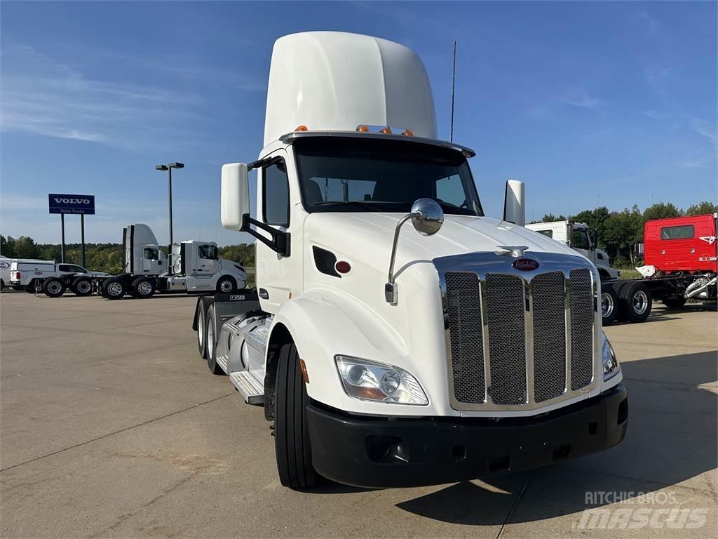 Peterbilt 579 Prime Movers