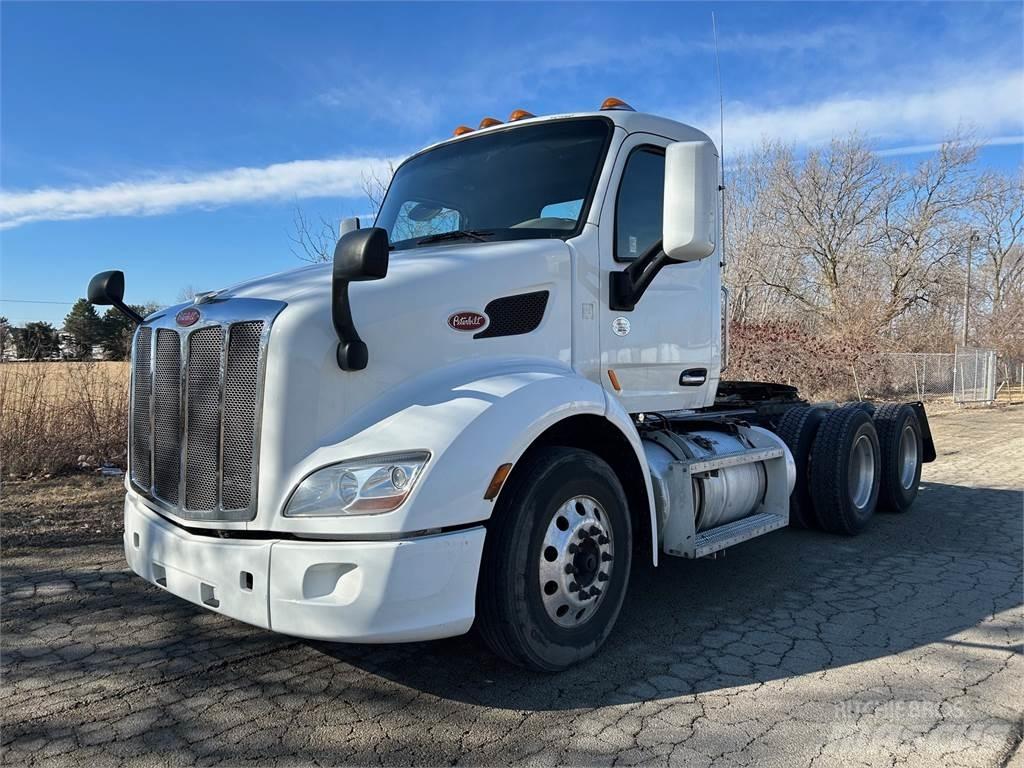 Peterbilt 579 Prime Movers