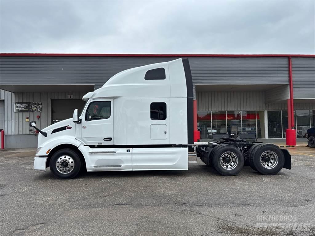 Peterbilt 579 Prime Movers