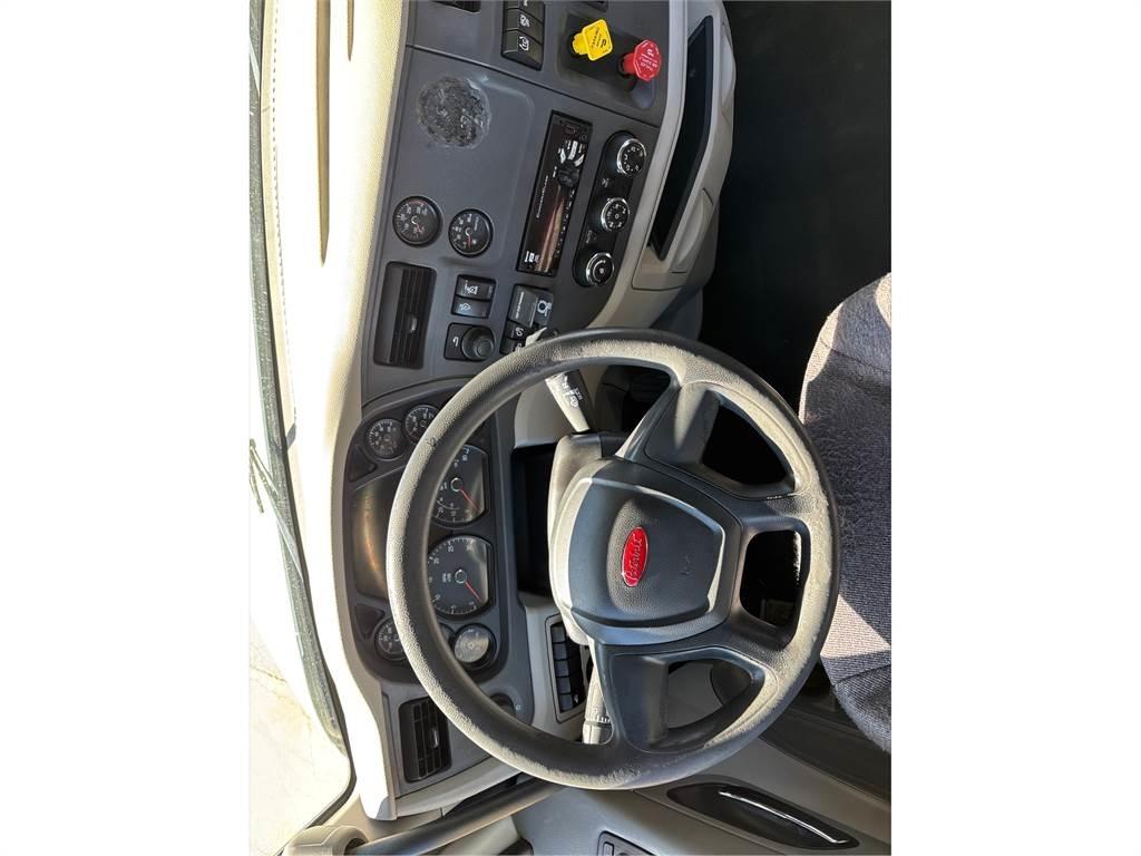 Peterbilt 579 Prime Movers