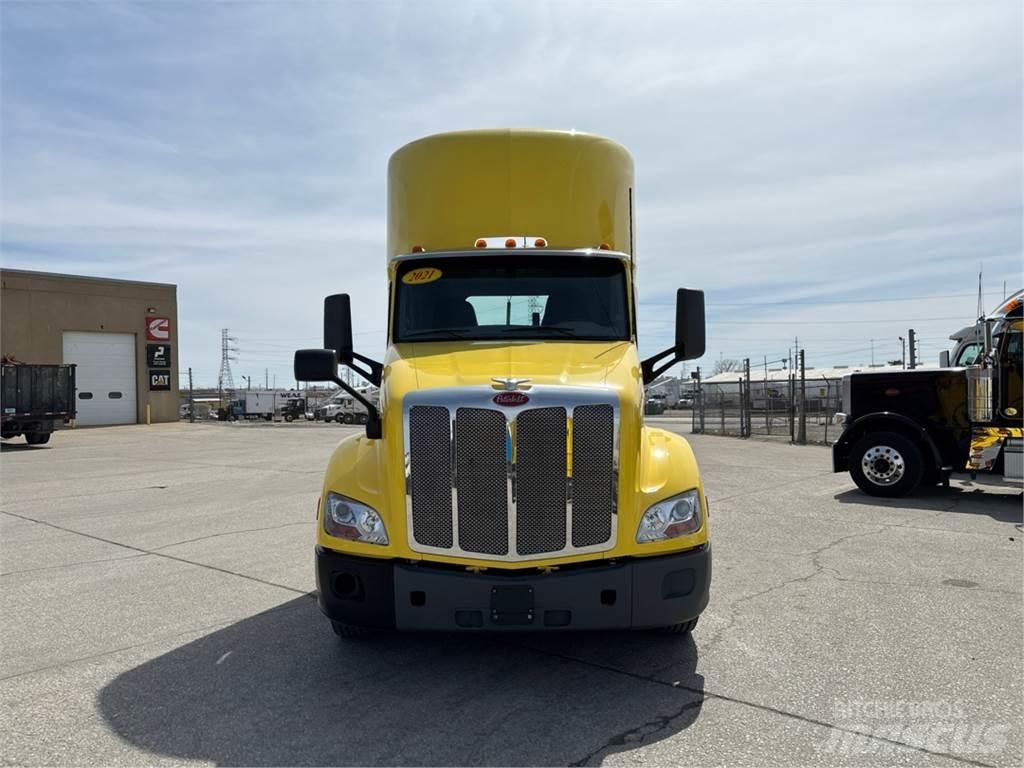 Peterbilt 579 Prime Movers
