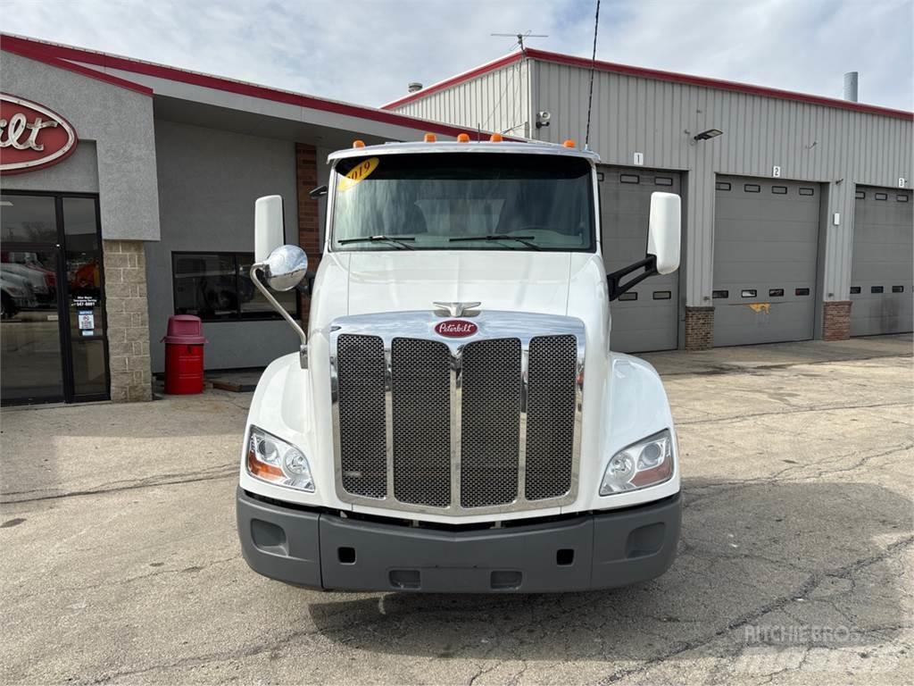 Peterbilt 579 Prime Movers