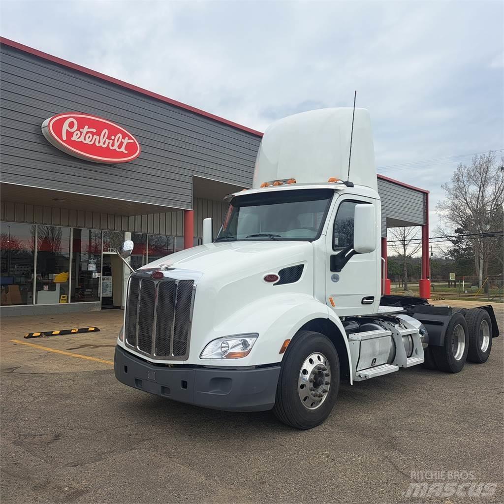 Peterbilt 579 Prime Movers