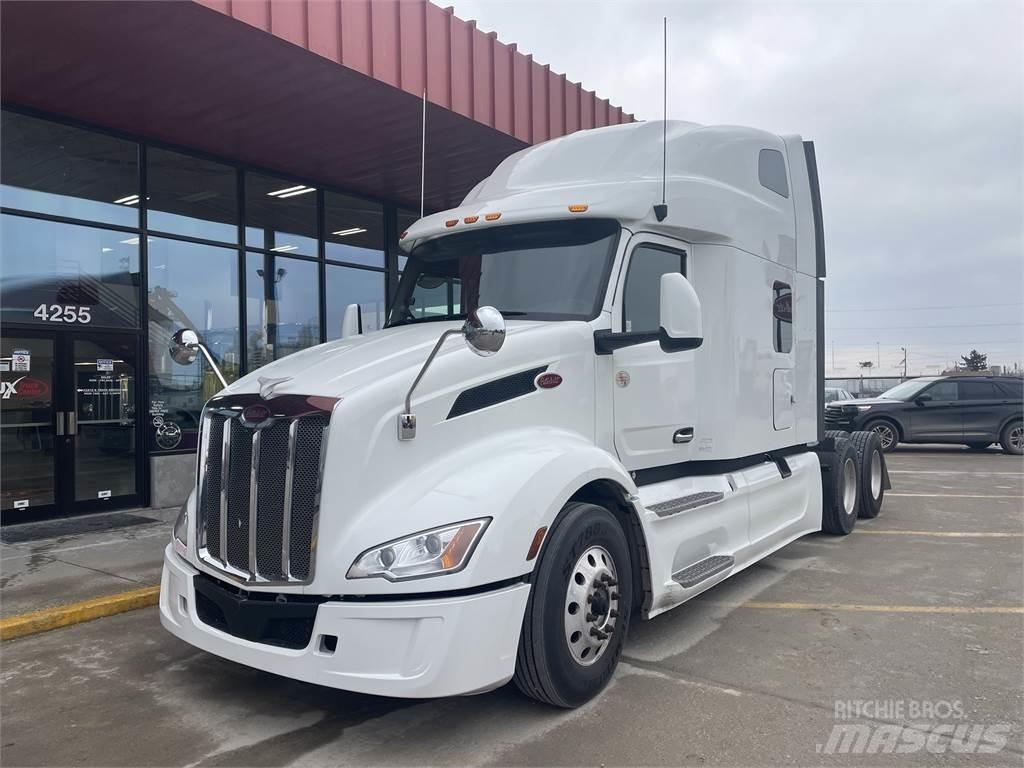 Peterbilt 579 Prime Movers