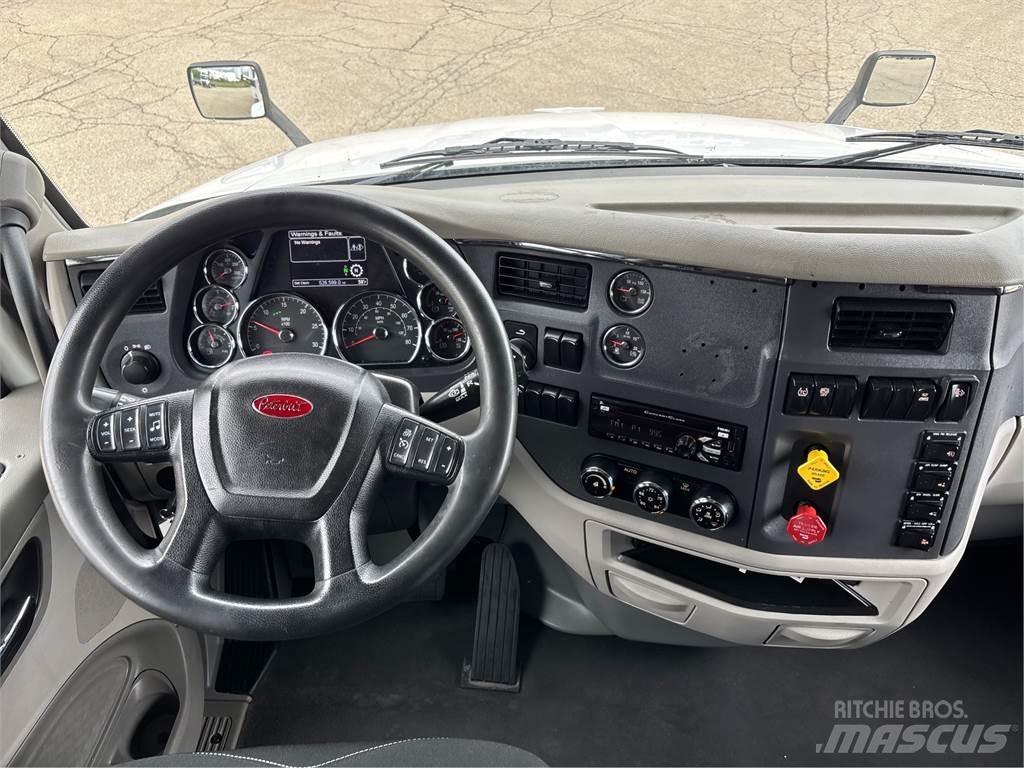 Peterbilt 579 Prime Movers