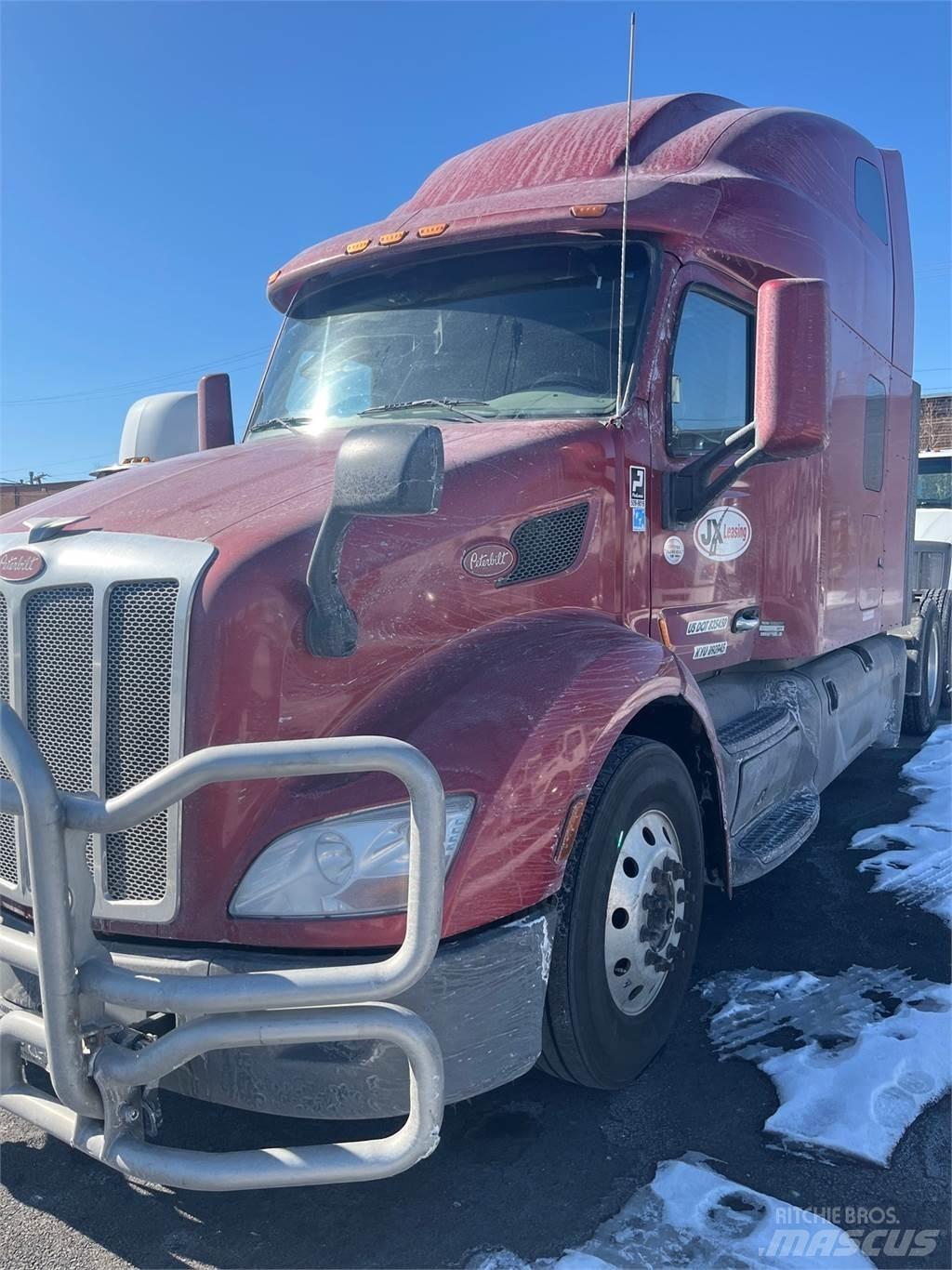 Peterbilt 579 Prime Movers