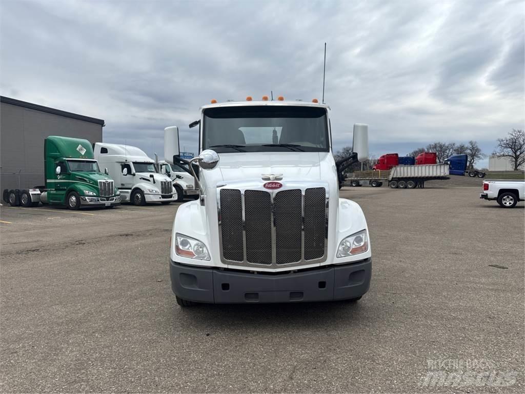 Peterbilt 579 Prime Movers
