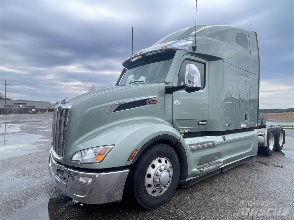 Peterbilt 579 Prime Movers