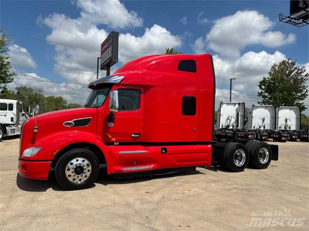 Peterbilt 579 Prime Movers