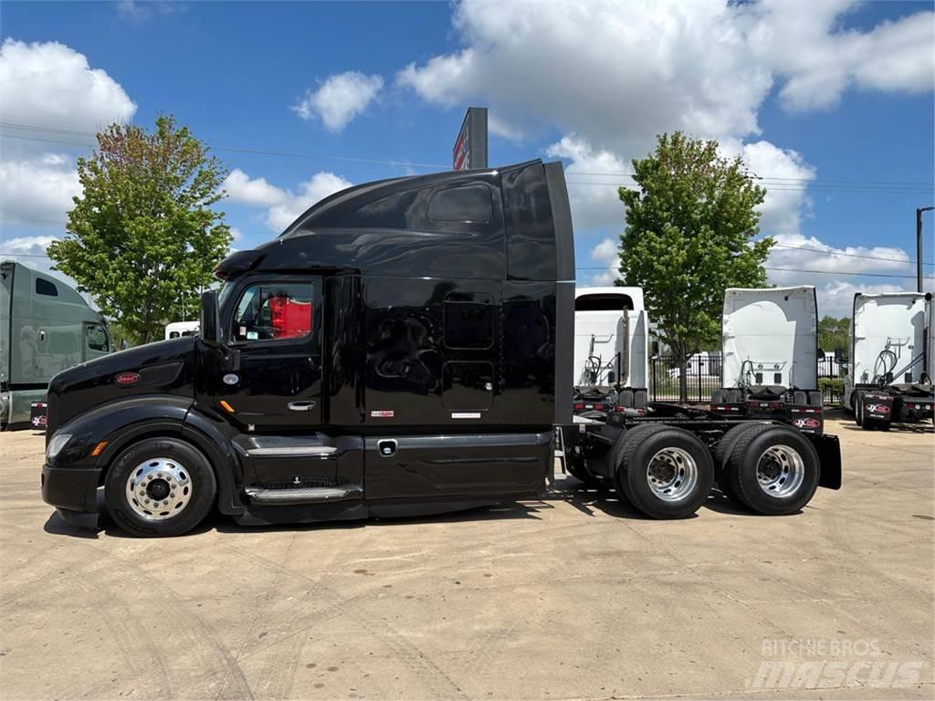 Peterbilt 579 Prime Movers