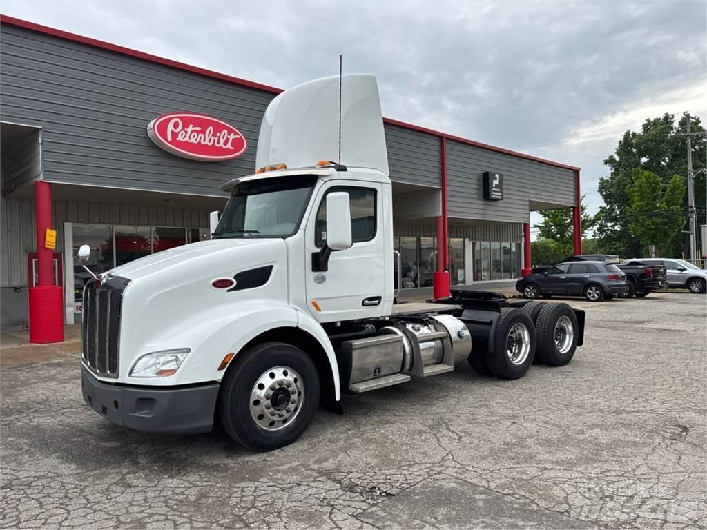 Peterbilt 579 Prime Movers