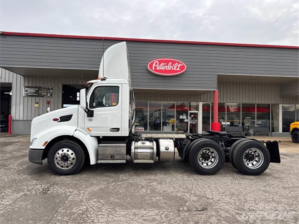 Peterbilt 579 Prime Movers