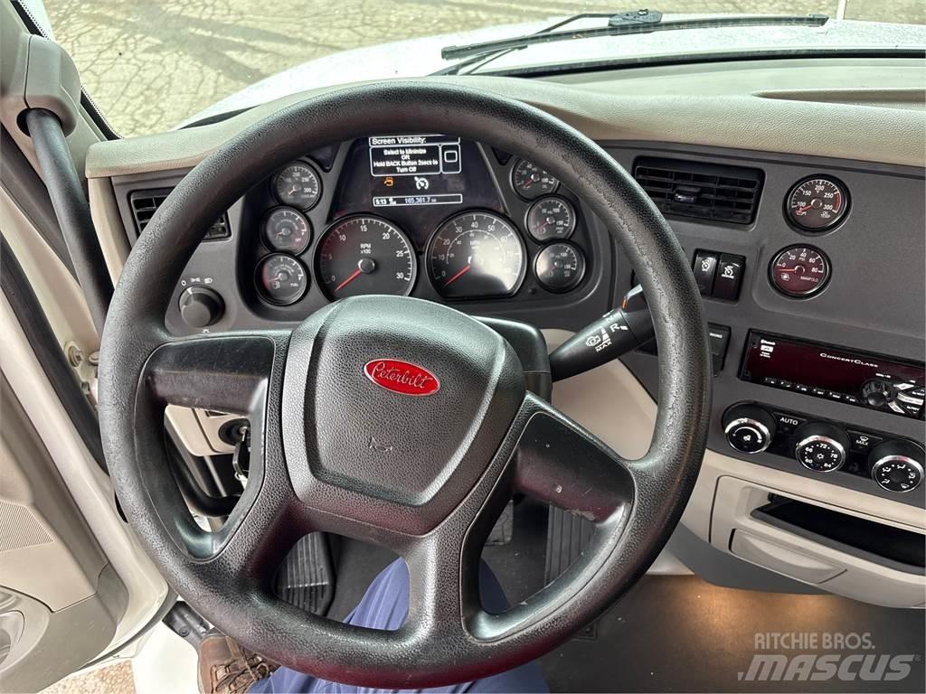 Peterbilt 579 Prime Movers