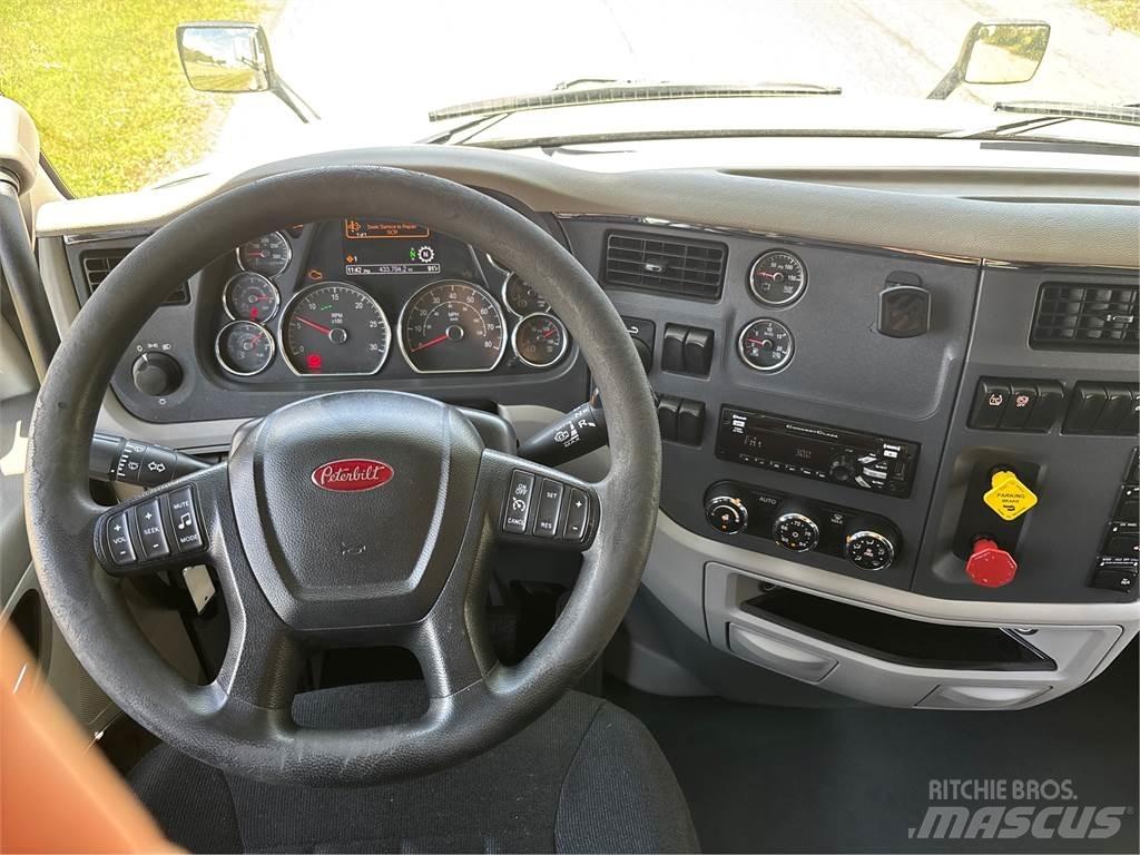 Peterbilt 579 Prime Movers