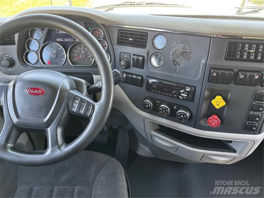 Peterbilt 579 Prime Movers