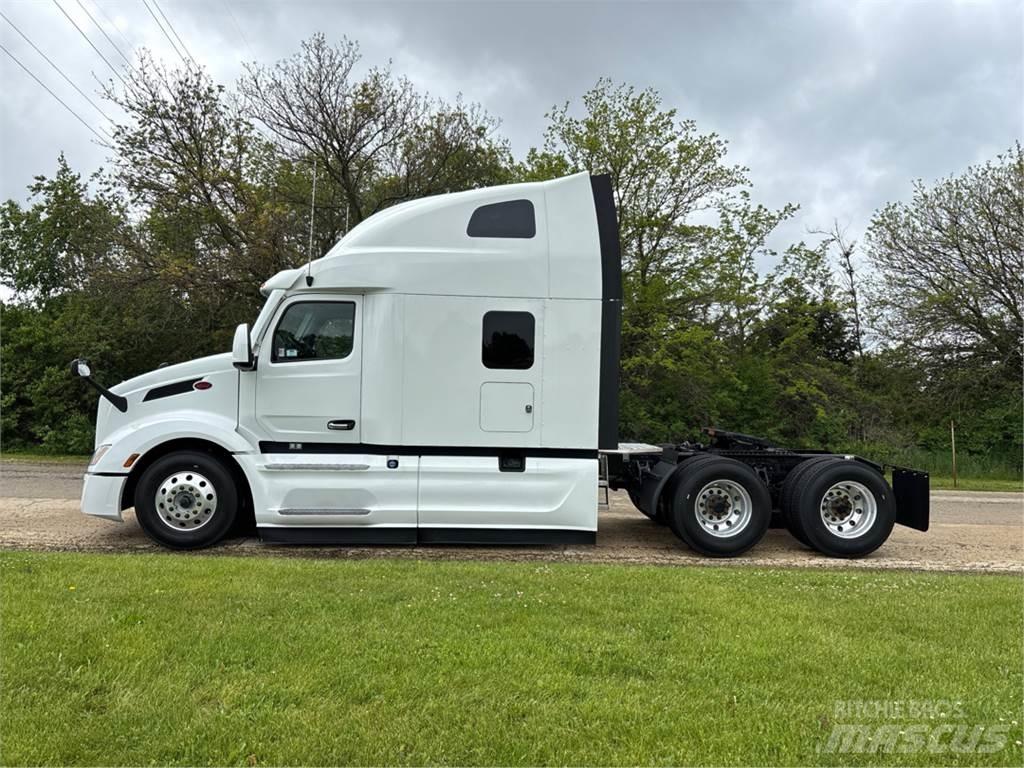 Peterbilt 579 Prime Movers