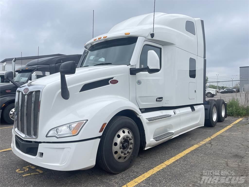 Peterbilt 579 Prime Movers