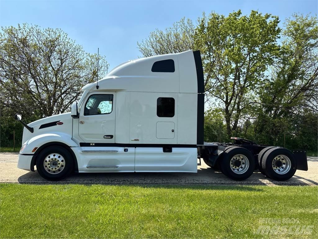 Peterbilt 579 Prime Movers