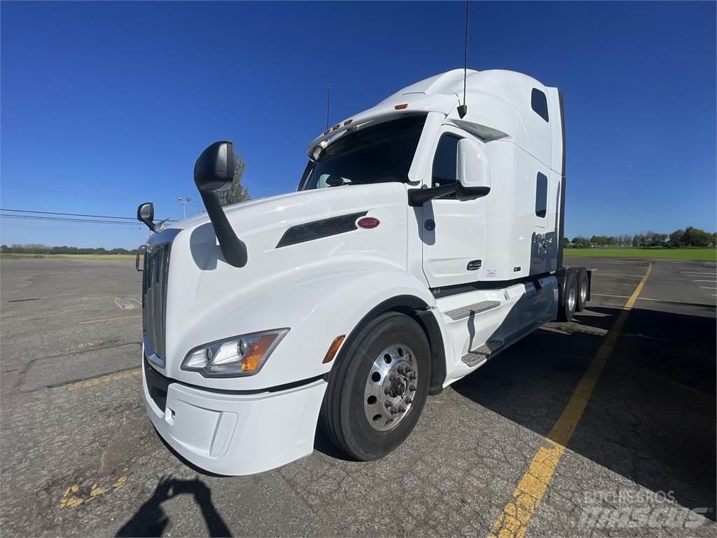 Peterbilt 579 Prime Movers