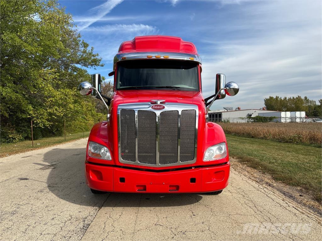 Peterbilt 579 Prime Movers