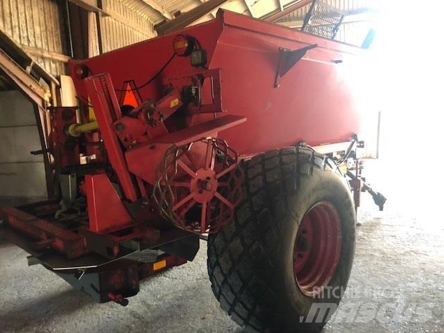  - - - B6 bugseret Mineral spreaders