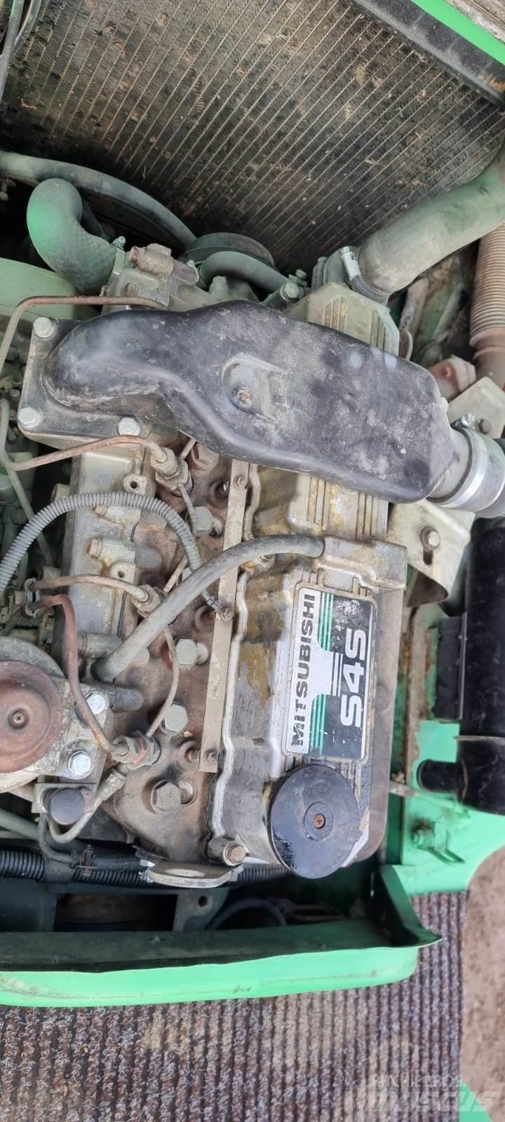 Mitsubishi FD20 Diesel trucks
