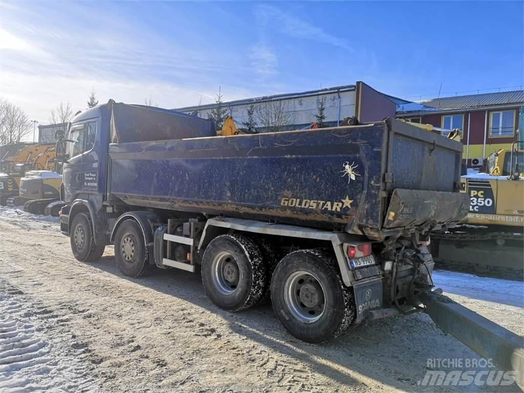 Scania R560 8x4 Skip bin truck
