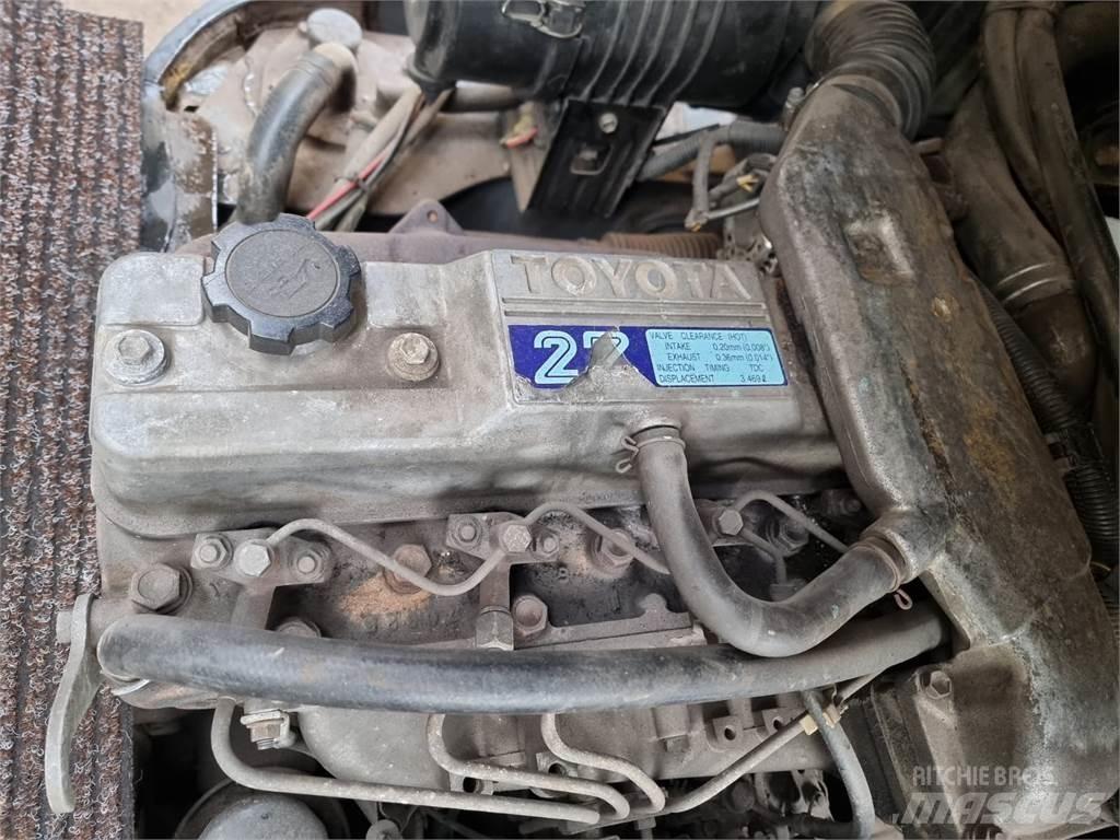 Toyota FD25 Diesel trucks