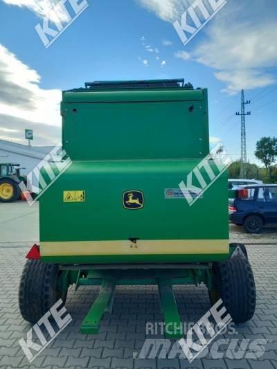 John Deere 592 Round balers