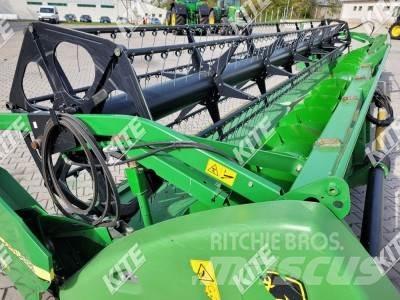 John Deere 630R Combine harvester heads