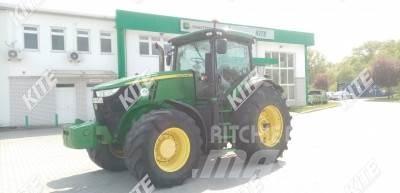John Deere 7200R Tractors