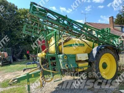 John Deere 732 Trailed sprayers
