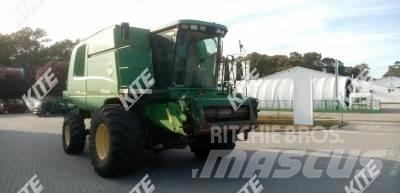 John Deere 9680 WTS Combine harvesters
