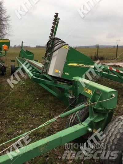 John Deere S690I Combine harvesters