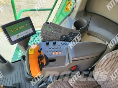 John Deere T550 Combine harvesters