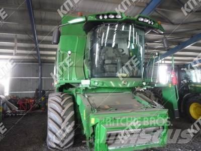 John Deere T660 Combine harvesters