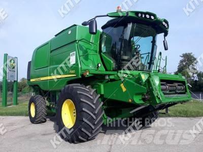 John Deere T660 Combine harvesters