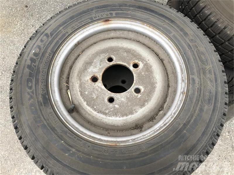 Toyo H09 Tyres, wheels and rims