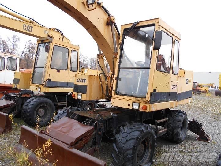 CAT 212B FT Wheeled excavators