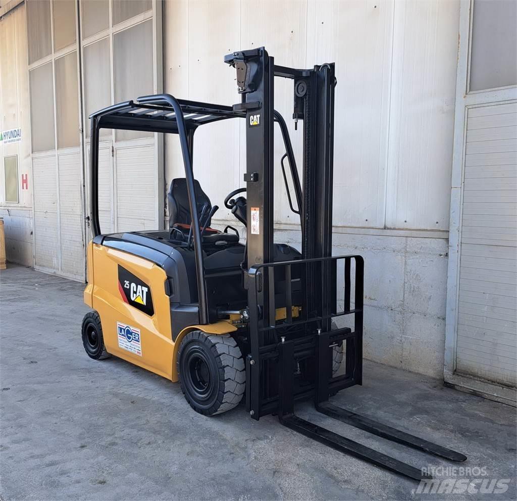 CAT EP25N Electric forklift trucks