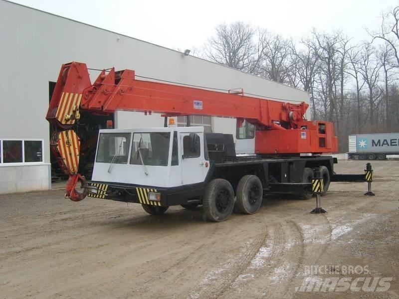 Coles T-321 Rough terrain cranes