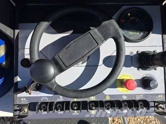 Dynapac F80W Asphalt pavers