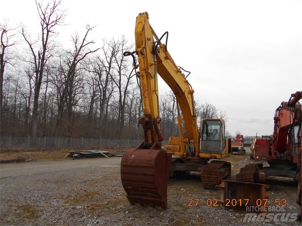Komatsu PC400LC-5 Crawler excavators